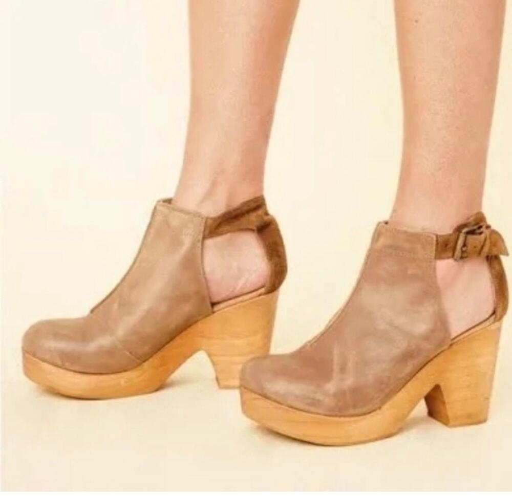 Free People Boho Suede Leather Wooden Platform Clogs Amber Orchard Buckle Heels